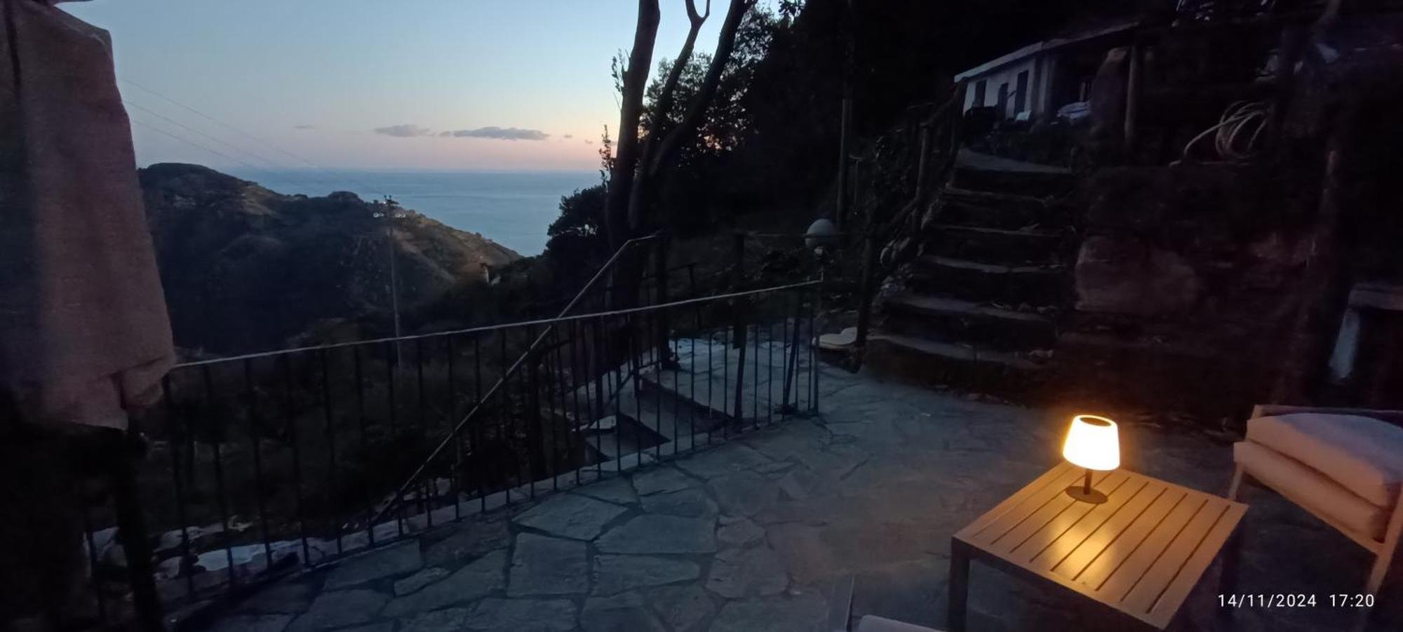 La Quiete Accesa Hotel Vernazza Bagian luar foto