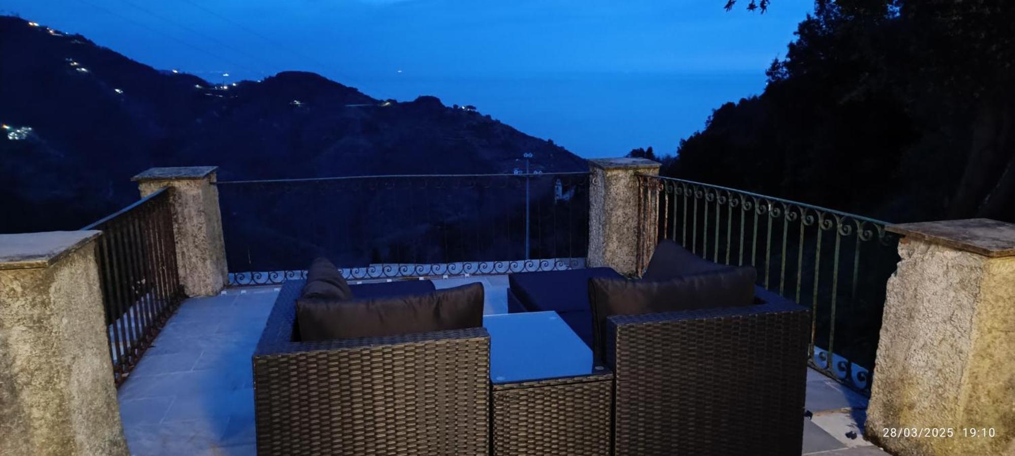 La Quiete Accesa Hotel Vernazza Bagian luar foto